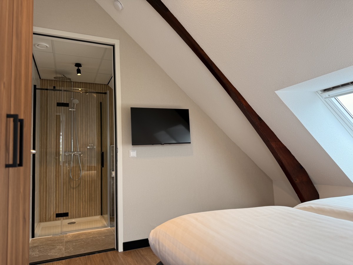 Pictures of Cozy room 6