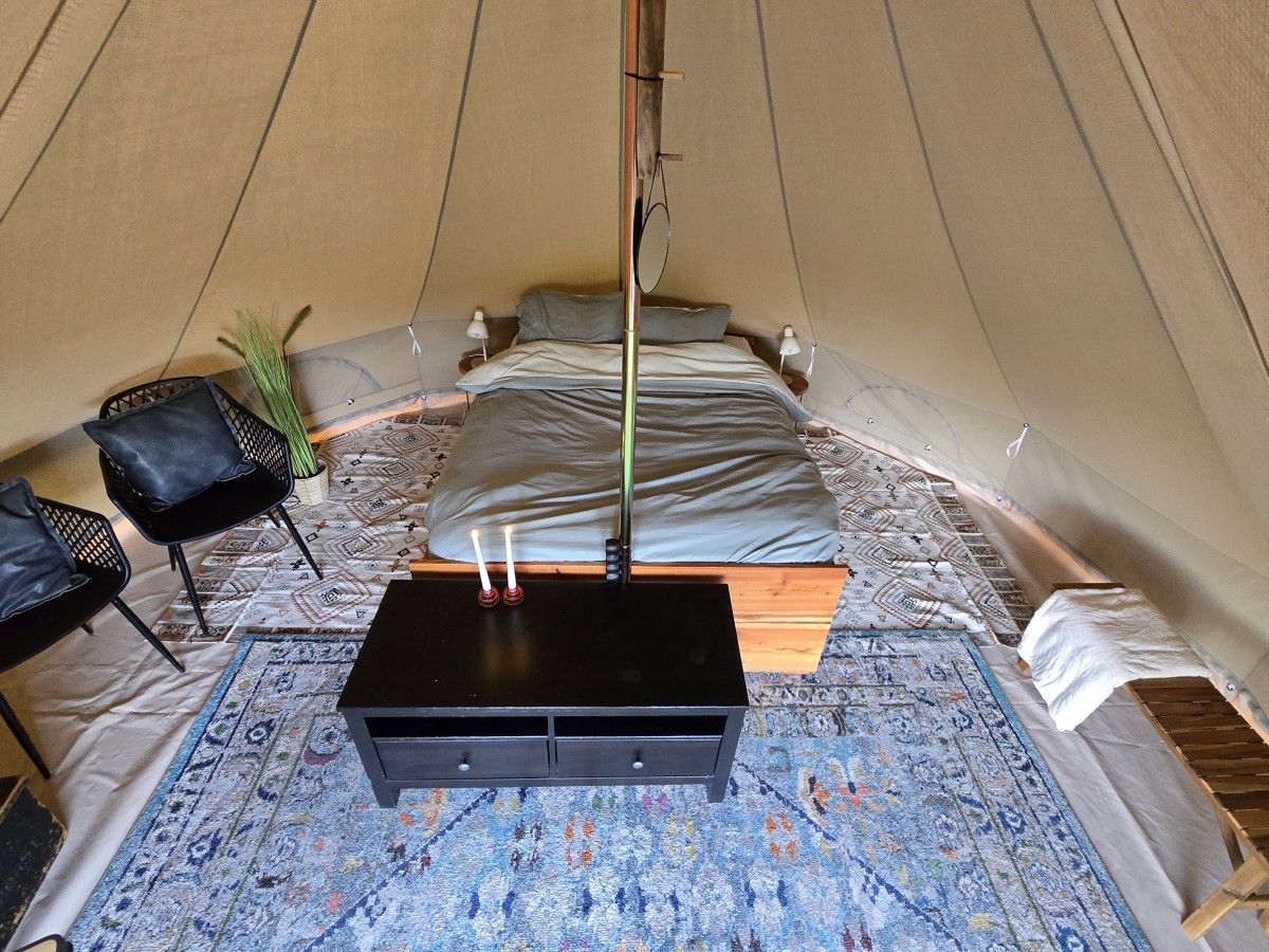 Afbeelding van Ingerichte Bell tent