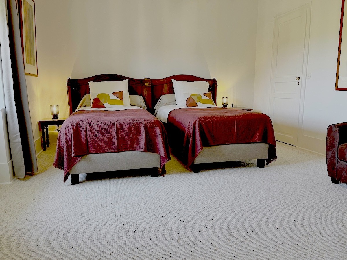 Pictures of Chambre la Poète (2 single beds)