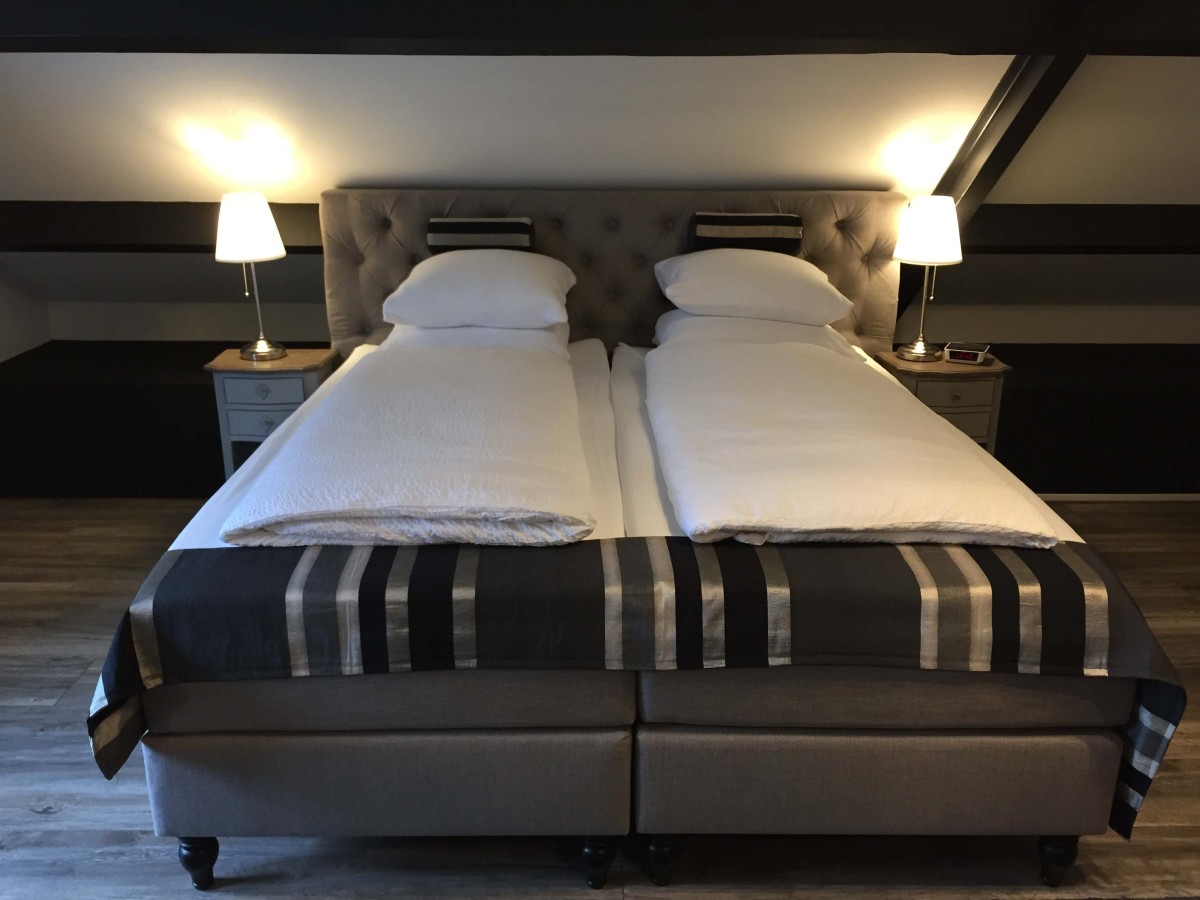 Afbeelding van Vier- tot tweepersoonskamer