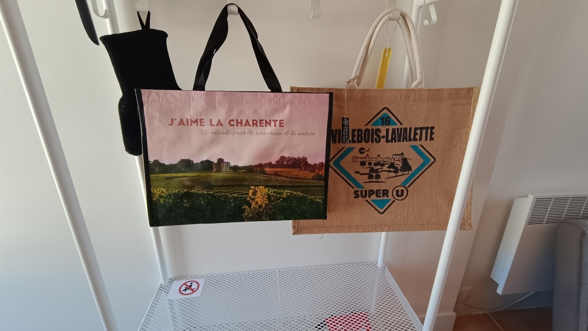 Afbeelding van Gite geel ( 4personen)