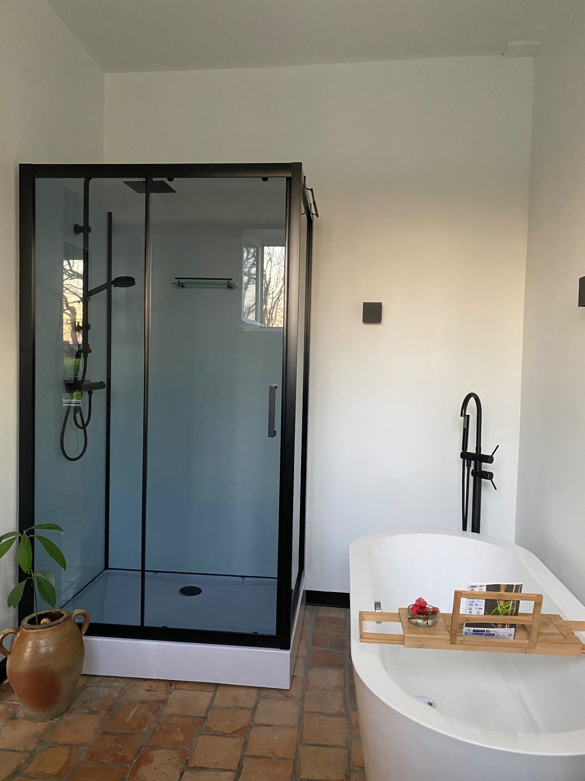 Pictures of Le Lapin