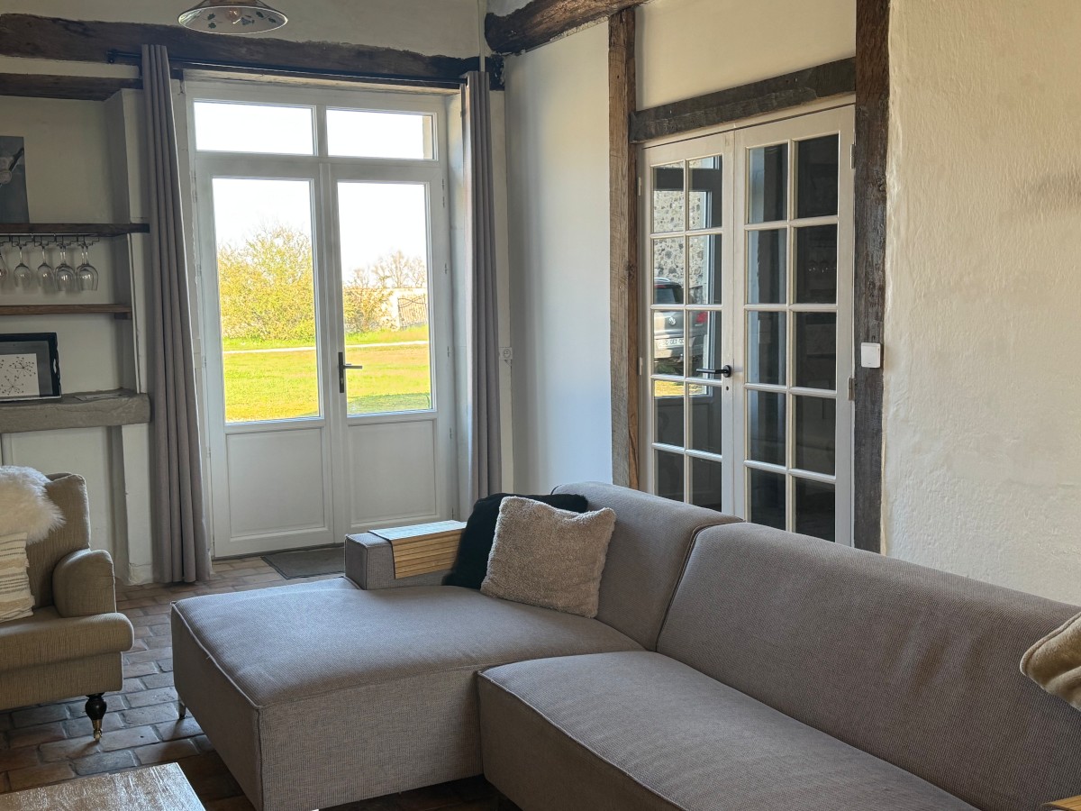 Pictures of Le Lapin