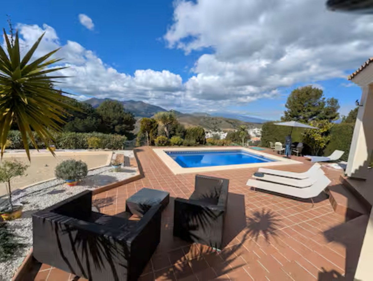 Afbeelding van Villa met privé zwembad en boule baan