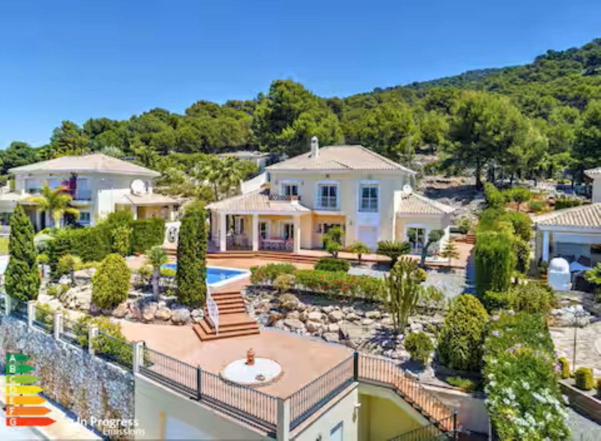 Afbeelding van Villa met privé zwembad en boule baan