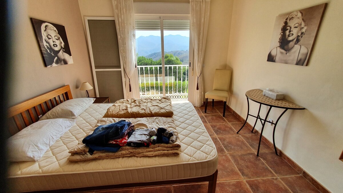 Afbeelding van Villa met privé zwembad en boule baan