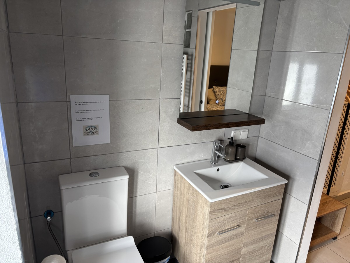 Pictures of Deluxe suite, en-suite bathroom