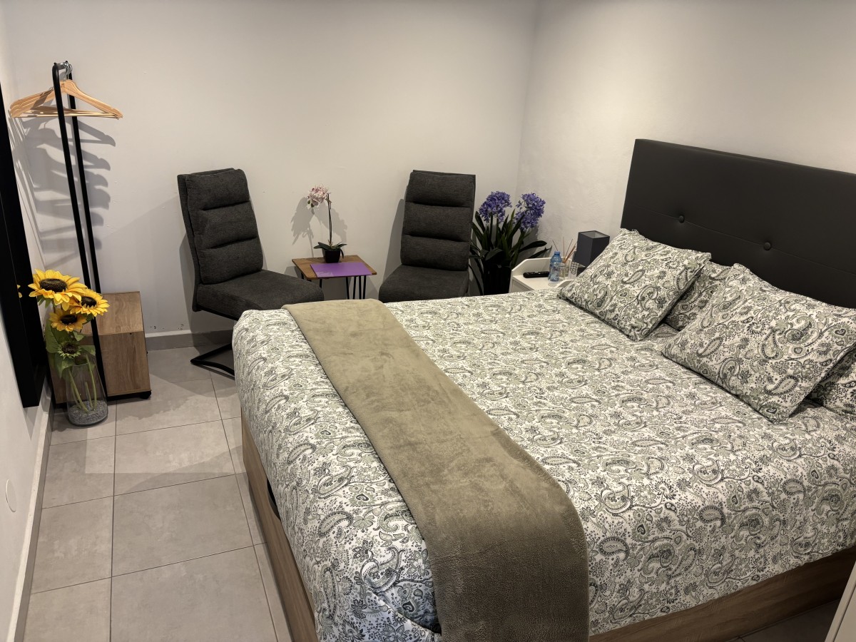 Pictures of Double room, en-suite bathroom