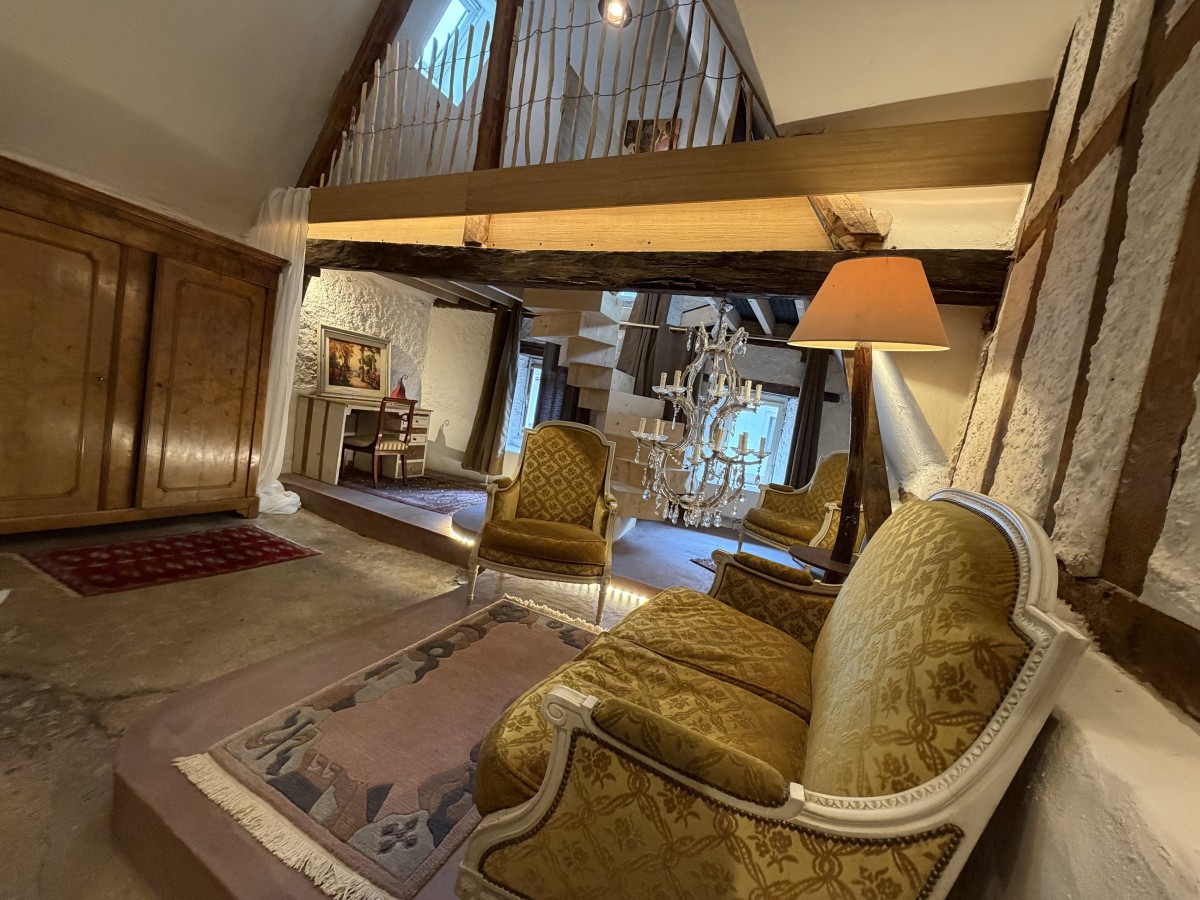 Pictures of Loft Summer of 69