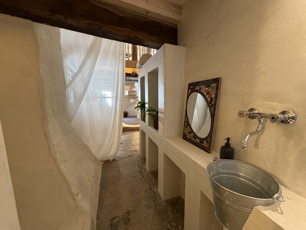 Pictures of Loft Summer of 69