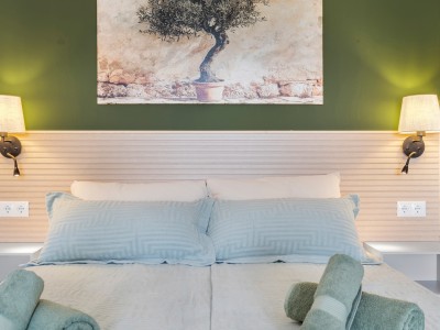 Sfeervolle, royale kamer met rust en ontbijt. 18+