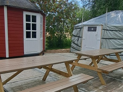 Witte Yurt & Het Theehuis