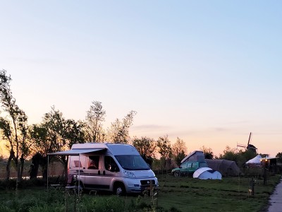 VINK | caravan (max 6m), buscamper (max 2000kg)