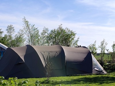 PUTTER | Kampeerplaats, tent