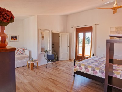 Familiekamer met balkon en slaapbank
