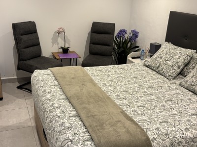 Double room, en-suite bathroom