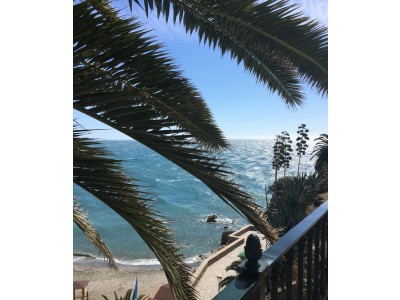 Wat te doen ? (foto = Nerja)