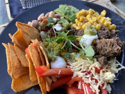 Monday: Where to eat in Jirnsum?