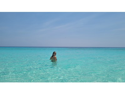 Daydreaming on an uninhabited island!