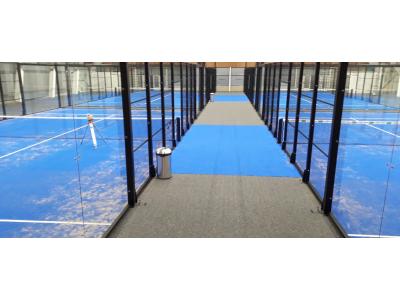 Padel in Giethmen en omgeving: binnen- en buitenbanen