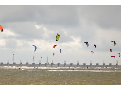 Strand, zee en watersport in Vrouwenpolder tijdens uw vakantie in Zeeland