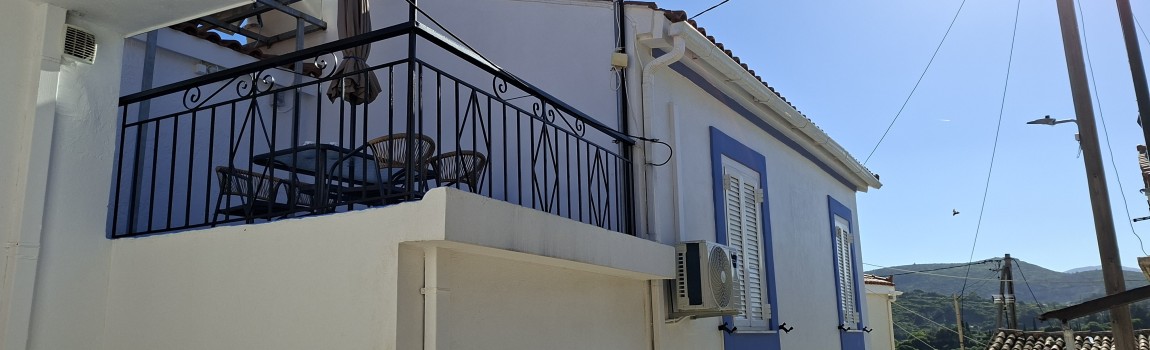 Oikos Filon can also be booked through Airbnb