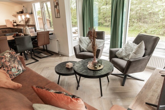 H&L Holiday Homes 