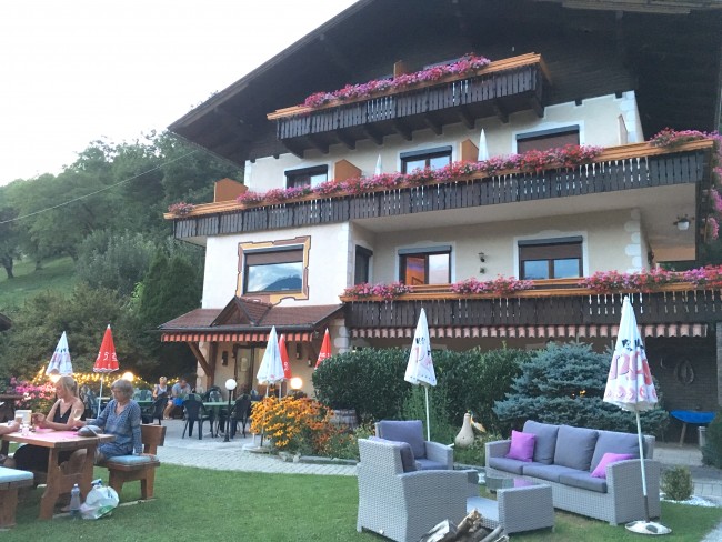 Karlsdorfer Hof 