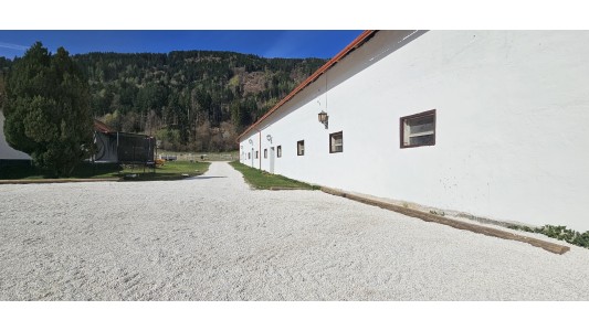 Feriengut und Pferdegut Schloss Treffen 