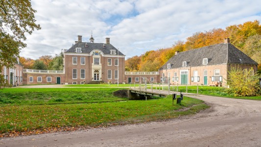 Zwaluwenburg 8 