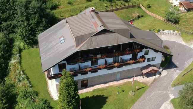 Pension Almhof 
