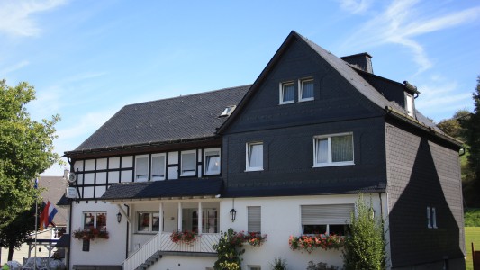 Gasthof-Pension Hunaustuben 