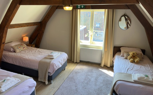 Gunnery's Guest House 