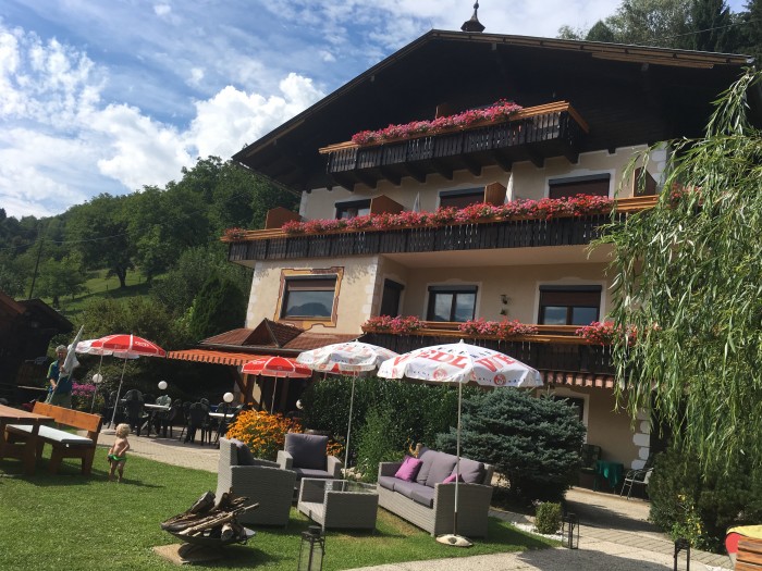 General photo about Karlsdorfer Hof 1