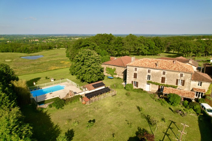 General photo about A LOMBRE DU MARRONNIER 1