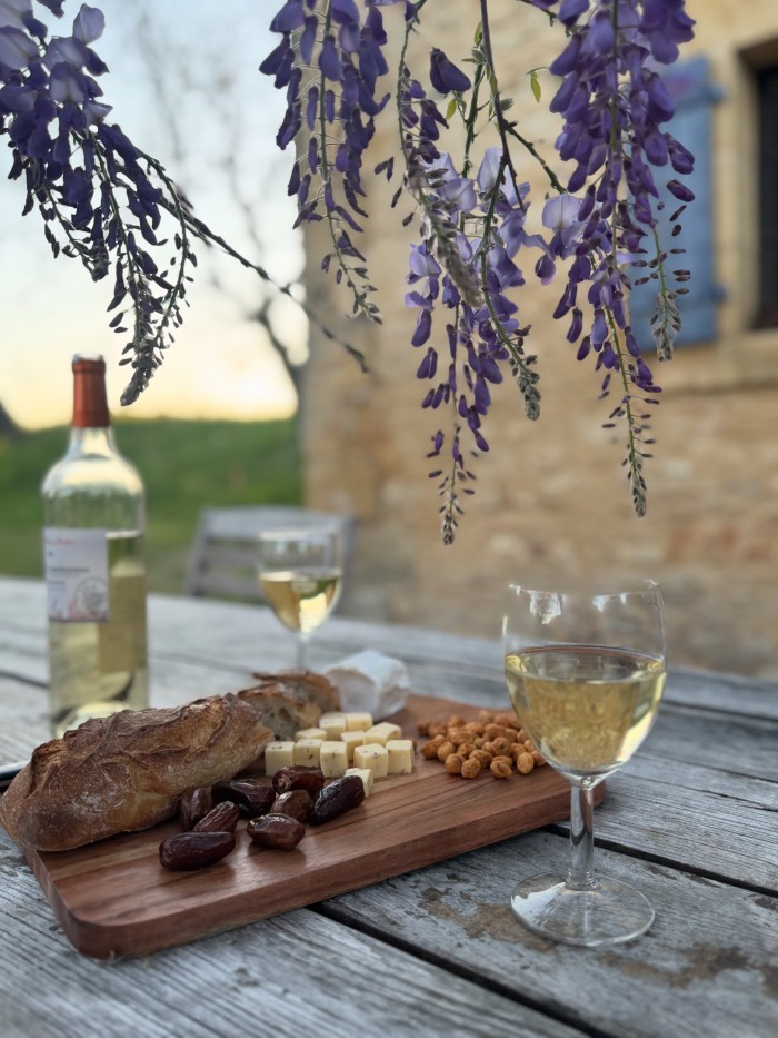 General photo about Le Jardin Des Amis 1