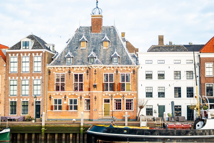 Algemene foto over Het Sluiswachtershuis 1