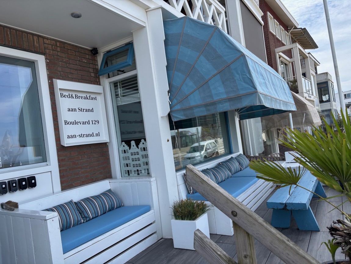 Bed&Breakfast aan Strand in Katwijk Aan Zee, Netherlands